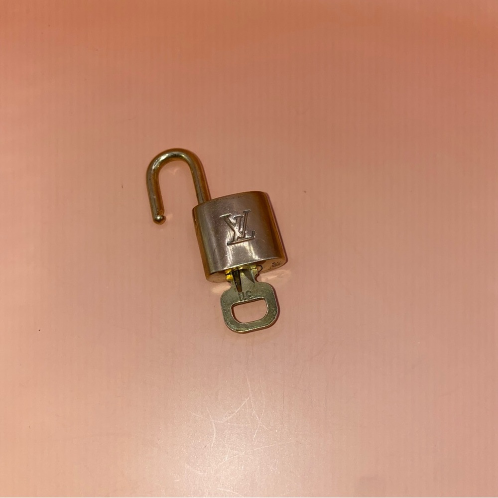 Authentic Louis Vuitton Gold Lock & Key Matching Set 311